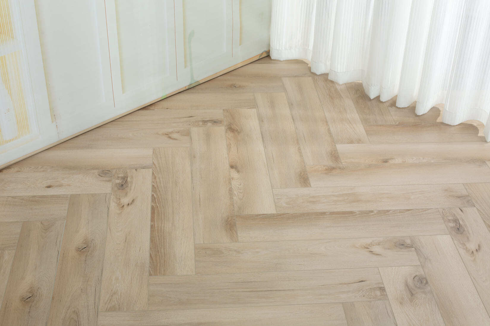 Плитка SPC "OneFloor" 3009 А,В  ЁЛКА (640*128*4 мм) — купить в Улан-Удэ