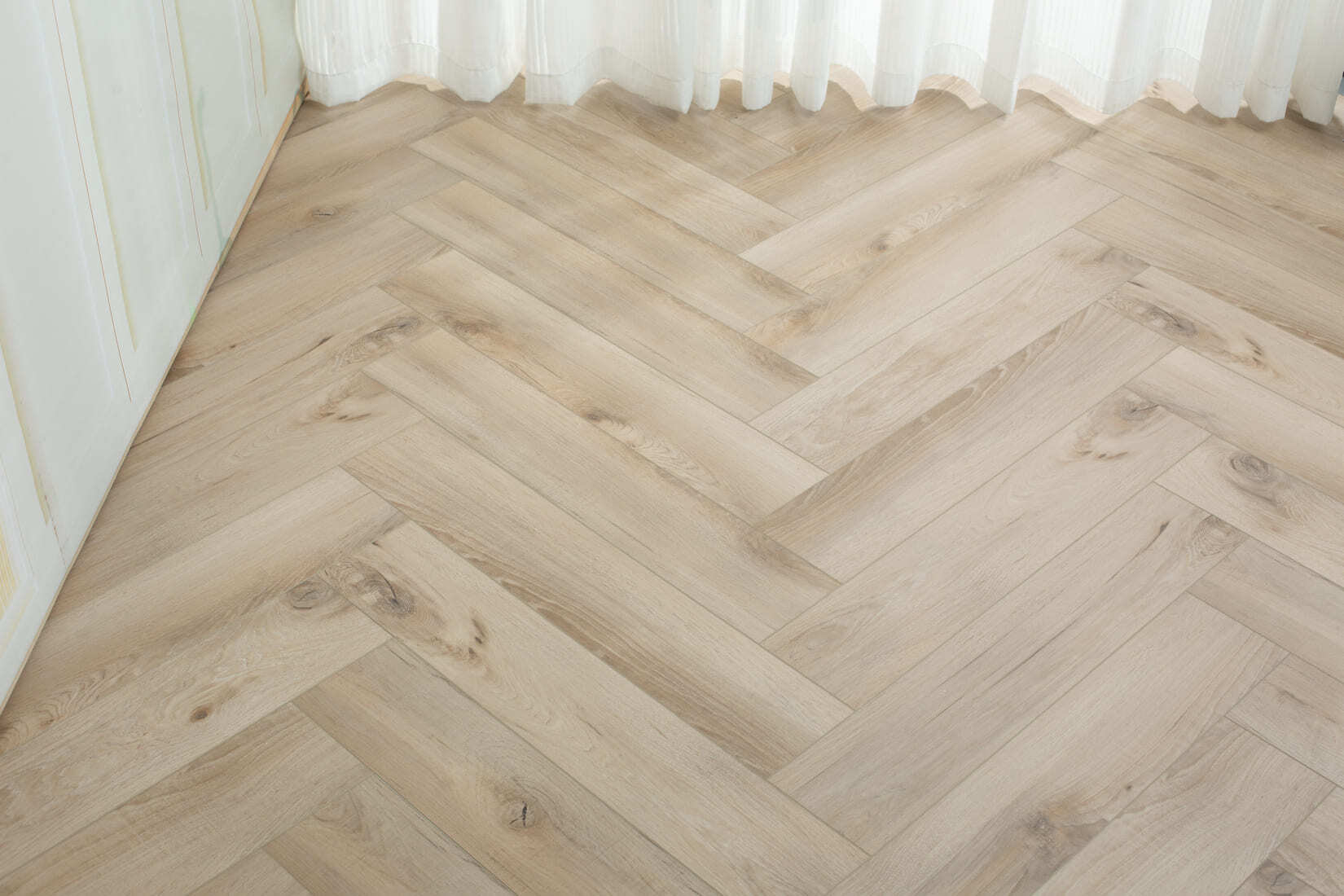 Плитка SPC "OneFloor" 3009 А,В  ЁЛКА (640*128*4 мм) — купить в Улан-Удэ