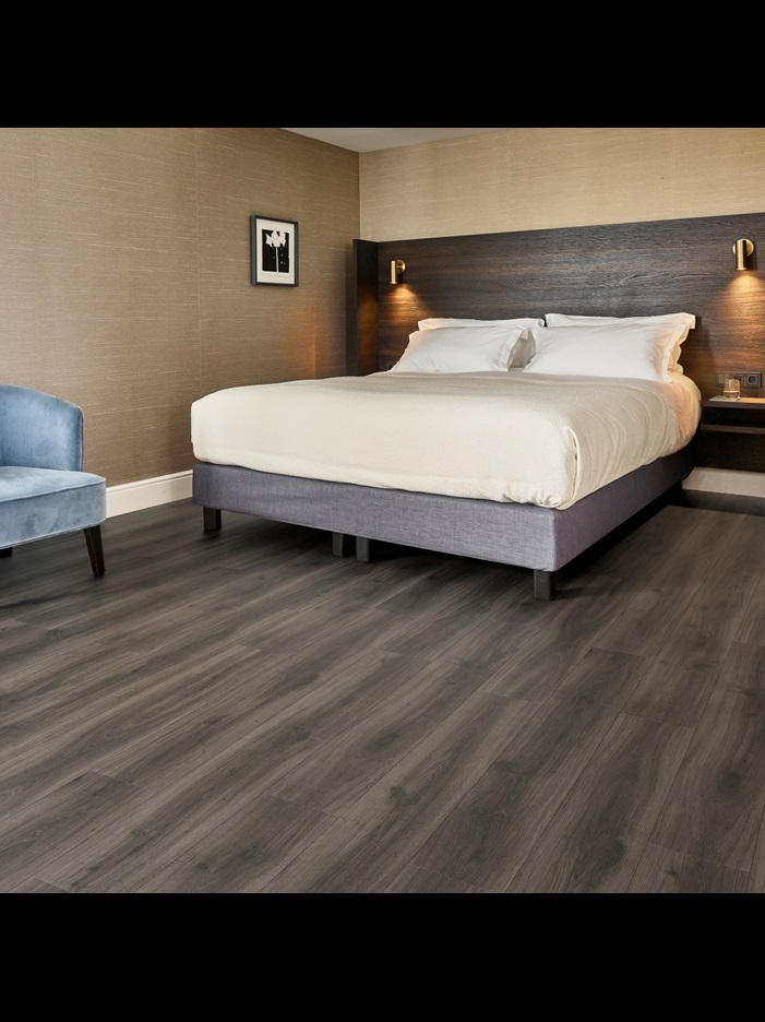 Замковая ПВХ плитка Tradition Oak 890 (1251*189*5 мм) — купить в Улан-Удэ