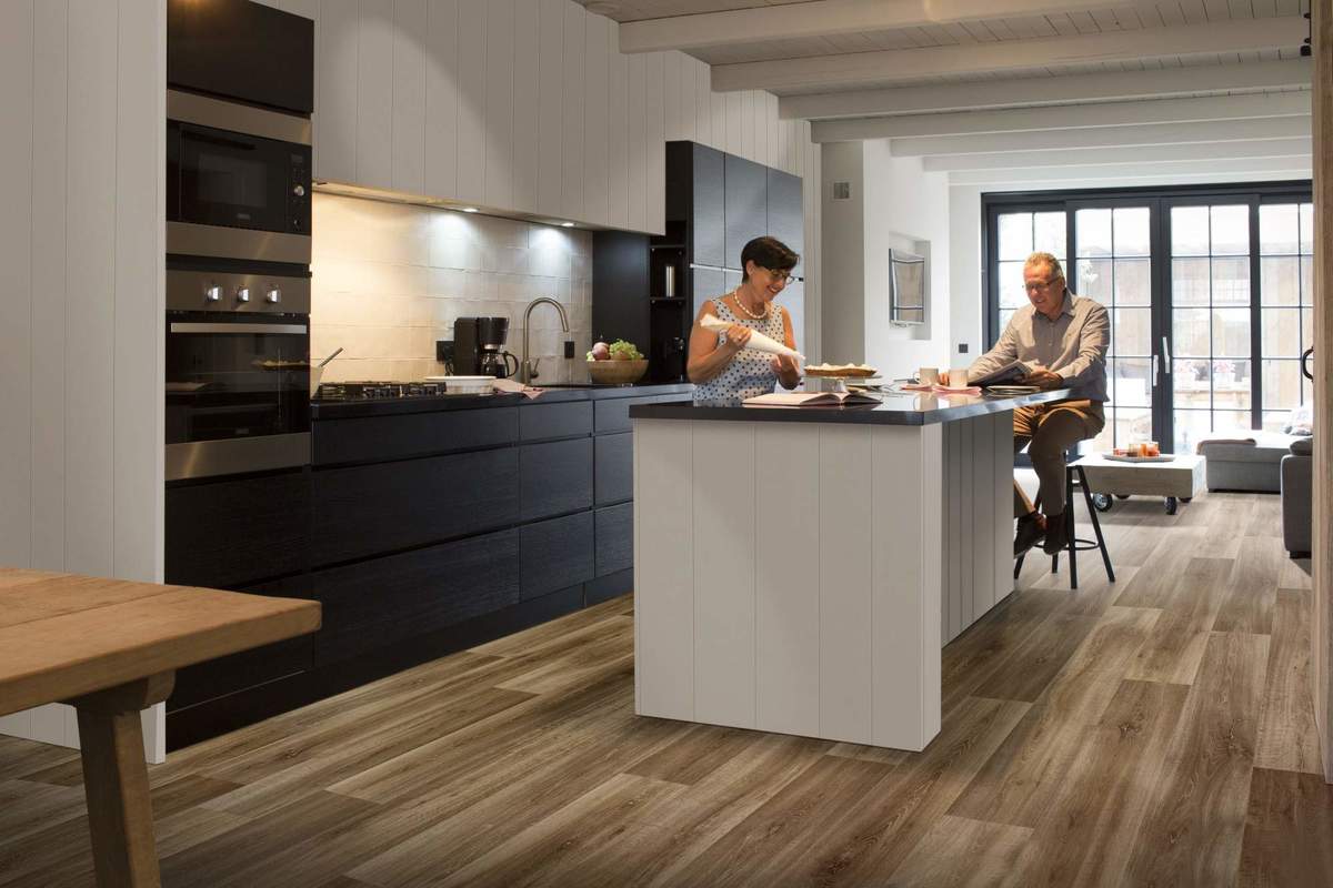 Замковая ПВХ плитка "Berry Alloc" Pureclick 55 LIME OAK 966D (204*1326*5 мм) — купить в Улан-Удэ