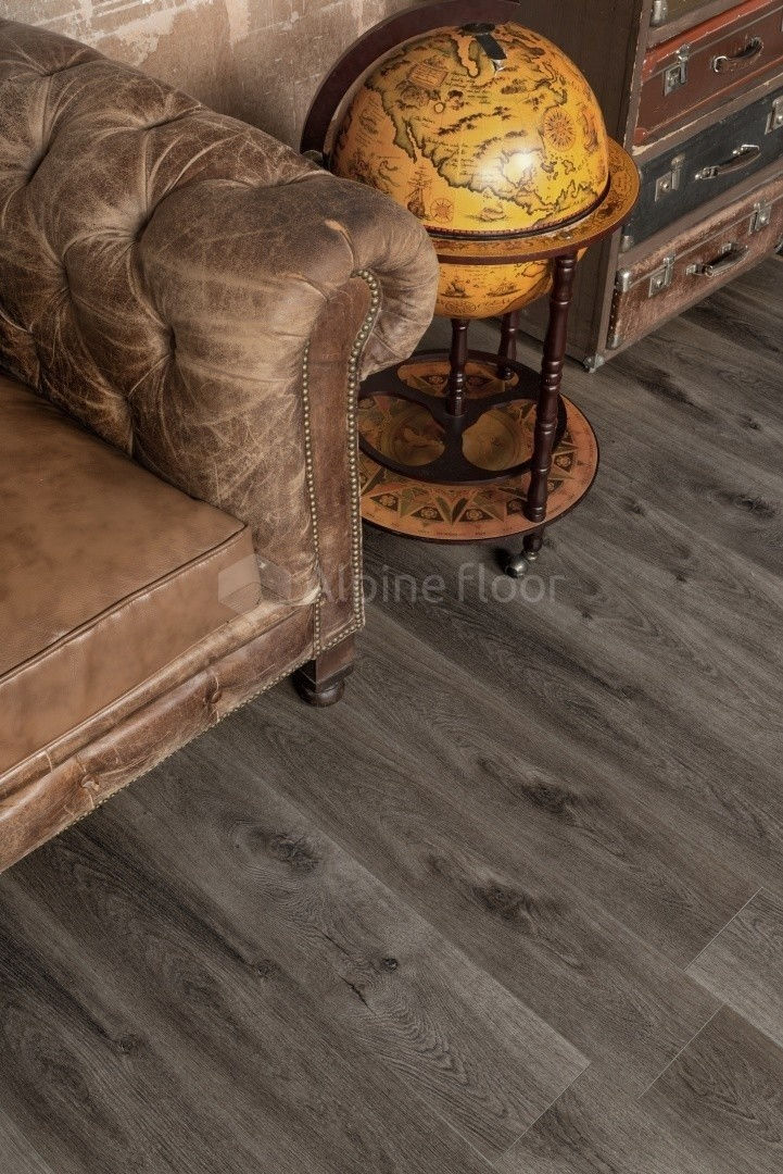 Замковая ПВХ плитка "Alpine Floor" Дуб торфяной  (1524*180*8мм) — купить в Улан-Удэ