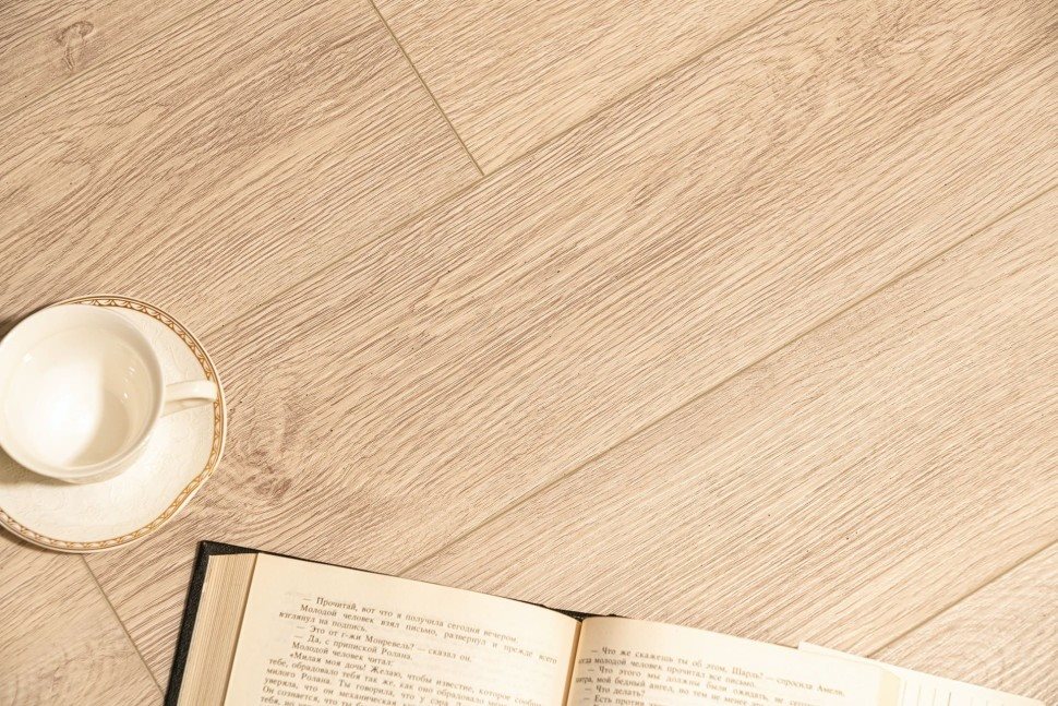 Виниловый ламинат "Bonkeel" Style Дуб Гарднер (1200*125*4 мм) — купить в Улан-Удэ