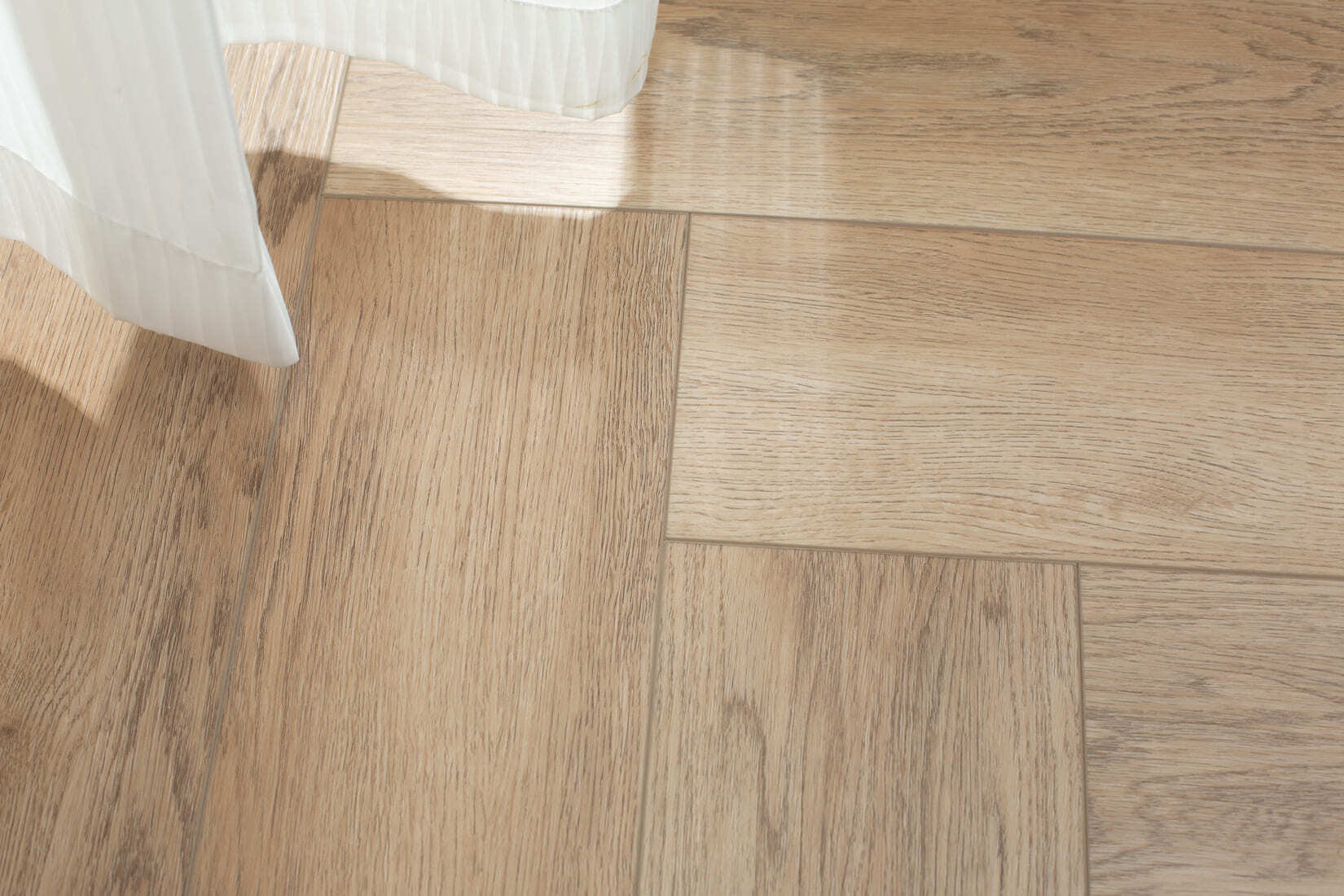 Плитка SPC "OneFloor" 3028 А,В  ЁЛКА (640*128*4 мм) — купить в Улан-Удэ