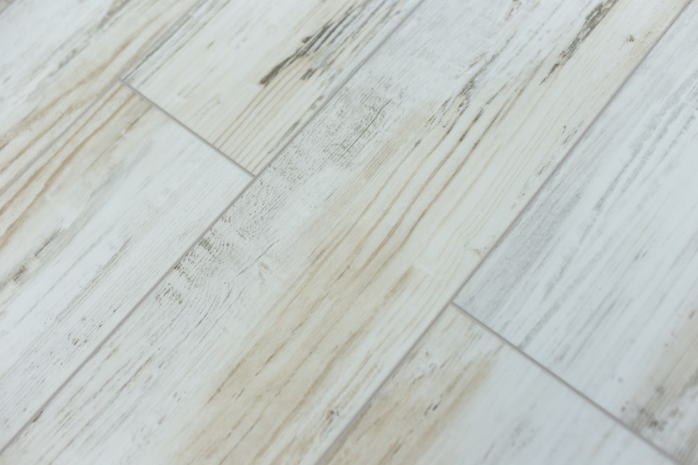 Замковая ПВХ плитка "Art Tile" Берёза Прованс (1220*152*5 мм) — купить в Улан-Удэ